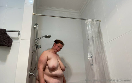 Plus-sizemum nude leaked OnlyFans photo #5