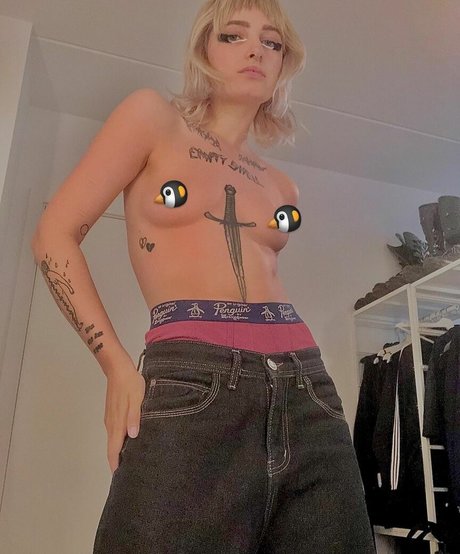 Emmaazzww nude leaked OnlyFans pic