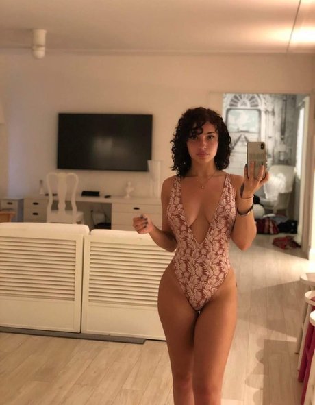 Ash Kaash nude leaked OnlyFans photo #9