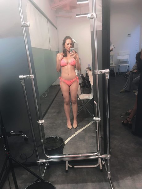 Natasha Roik nude leaked OnlyFans pic