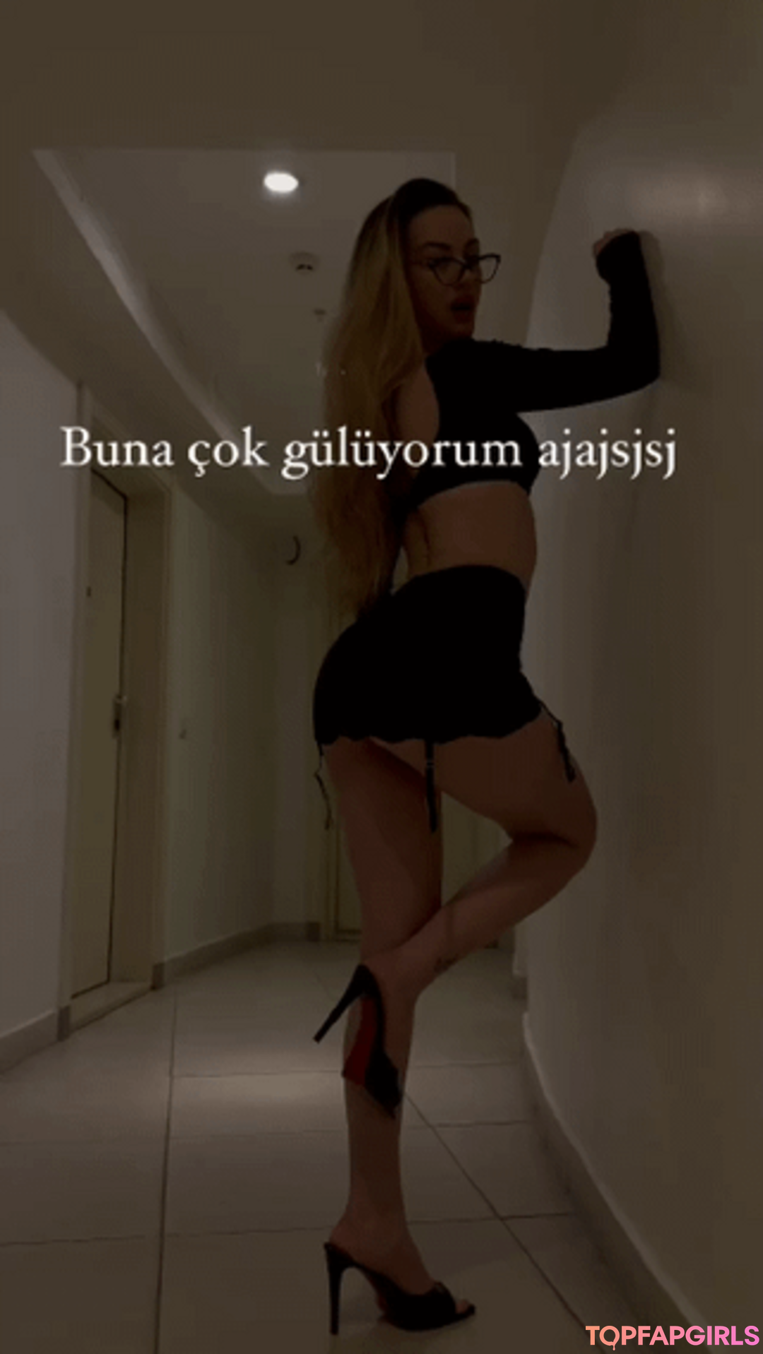 Oznur Guven Nude Leaked OnlyFans Photo #22