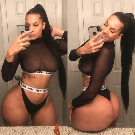 Amirah Dyme nude leaked OnlyFans photo #37