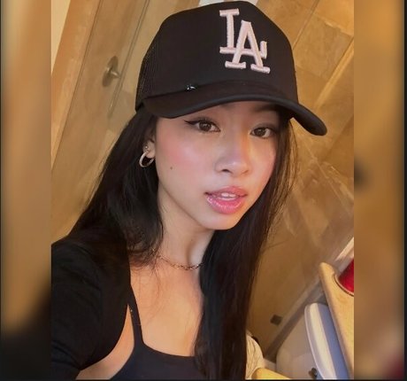Jasmine Nguyen nude leaked OnlyFans pic