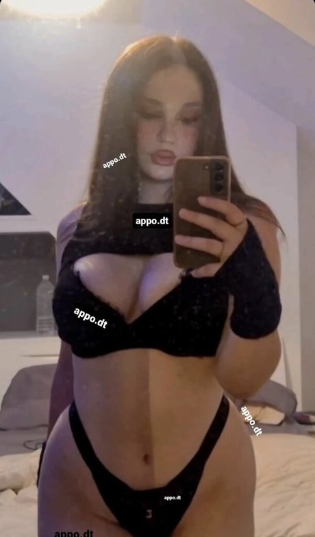 Appoline nude leaked OnlyFans pic