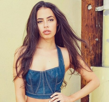 Chloe Bridges nude leaked OnlyFans photo #3