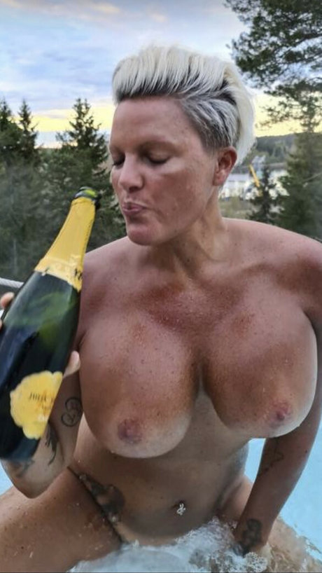 Caroline Oberg nude leaked OnlyFans pic