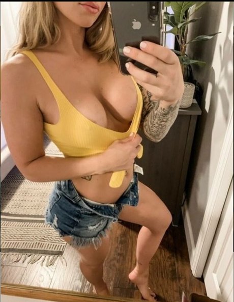 Kayla Manthey nude leaked OnlyFans pic