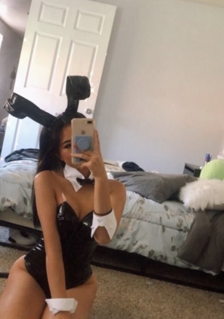 Vy Tran nude leaked OnlyFans pic