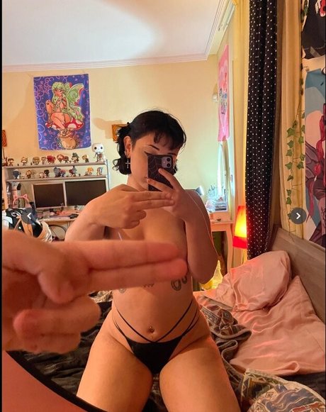 Bbyrevvv2 nude leaked OnlyFans photo #33