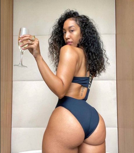 AishaaaMarie nude leaked OnlyFans pic