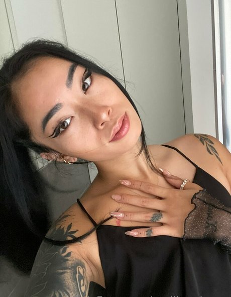 Asianiina nude leaked OnlyFans pic