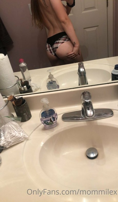 Lexidoesntlikeyou nude leaked OnlyFans pic