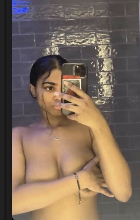 Sh33Natay nude leaked OnlyFans pic