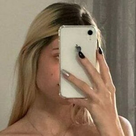 Evyvieiraoficial nude leaked OnlyFans pic