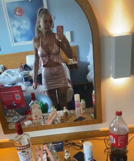 Daisy Thompson nude leaked OnlyFans pic