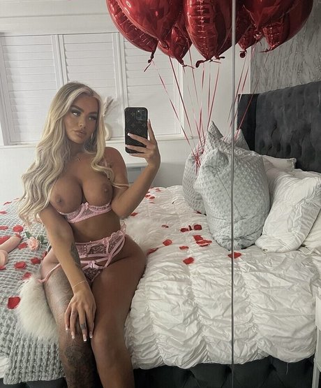 Bad Barbie nude leaked OnlyFans photo #25