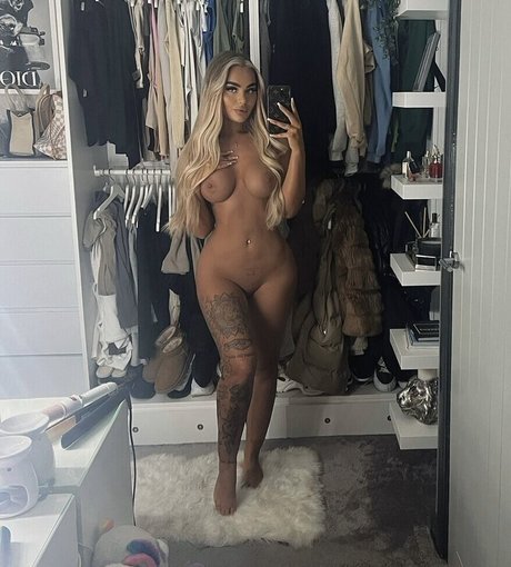 Bad Barbie nude leaked OnlyFans pic