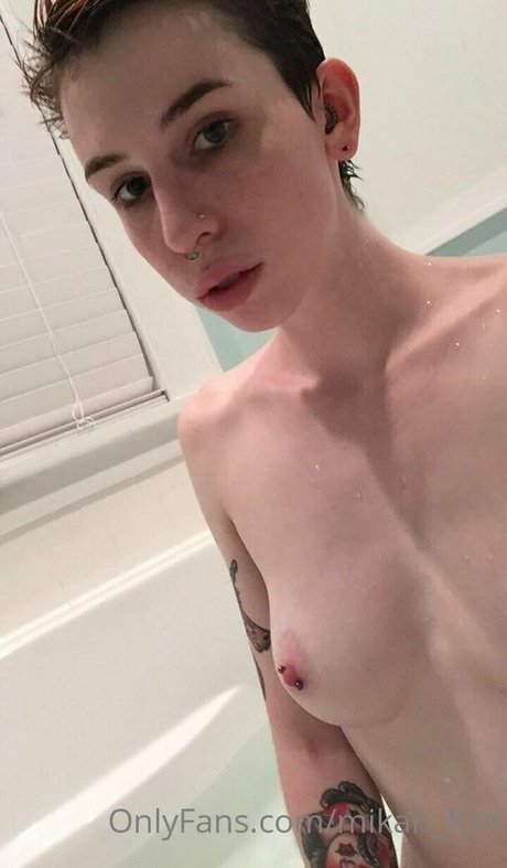 Faguettemikah nude leaked OnlyFans photo #15