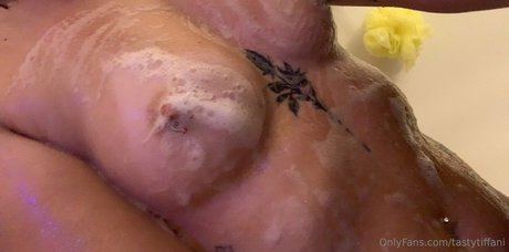 Tastytiffani nude leaked OnlyFans pic