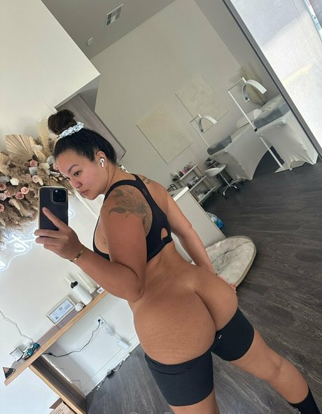 Serenasuu nude leaked OnlyFans pic