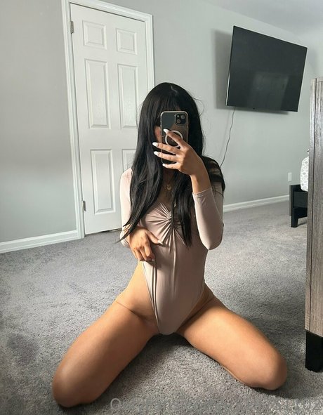 Yunamoonx000 nude leaked OnlyFans photo #6