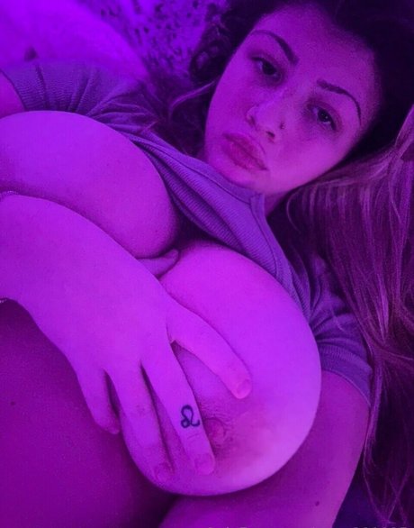 Annaabaldwin nude leaked OnlyFans pic