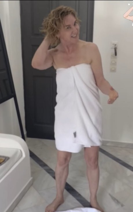 Anthea Turner nude leaked OnlyFans photo #43
