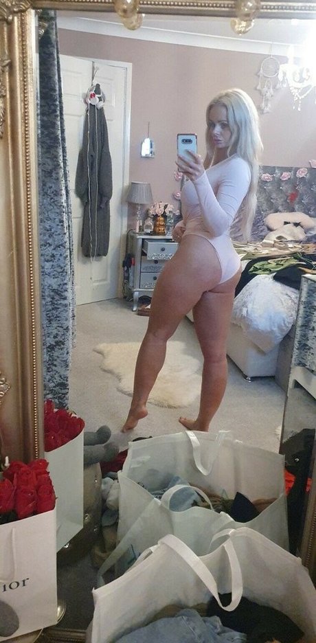 Pollypocket915 nude leaked OnlyFans pic