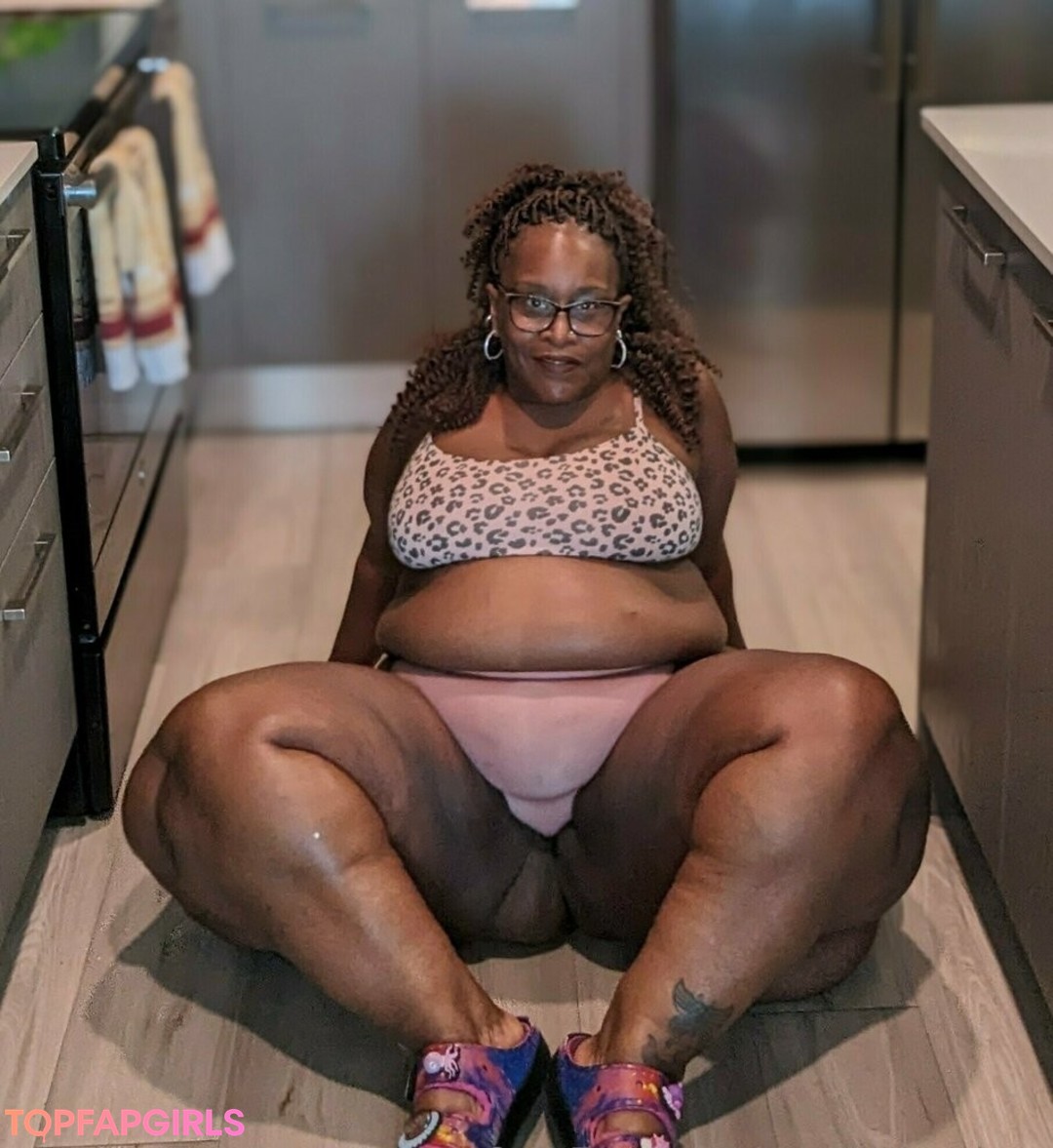 Ms.thickerthan Nude Leaked OnlyFans Photo #25