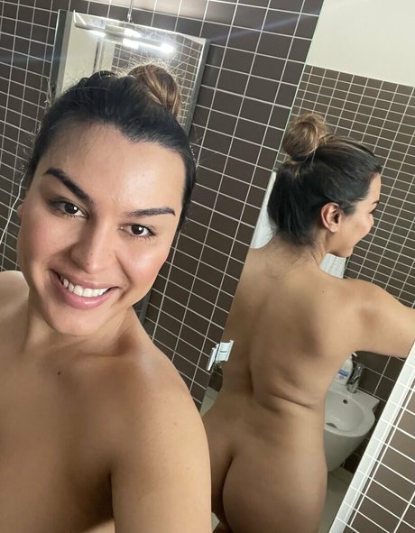 Barbiegoulartx nude leaked OnlyFans photo #8