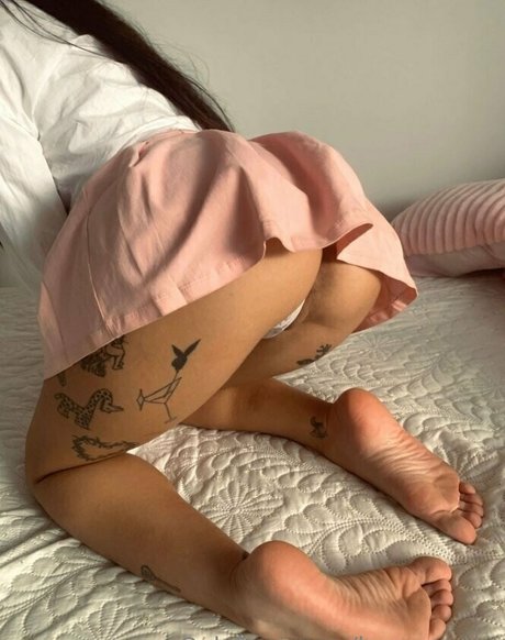 Lauryncutie nude leaked OnlyFans photo #7