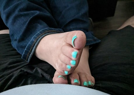 Lilymariefeet nude leaked OnlyFans photo #23