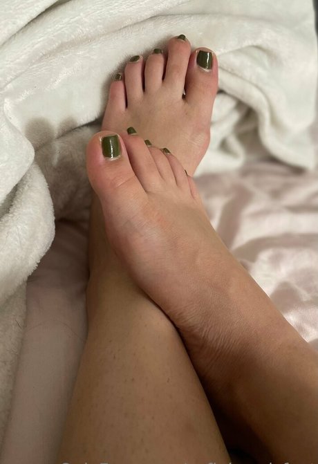 Sofiajewelsfeet nude leaked OnlyFans photo #14