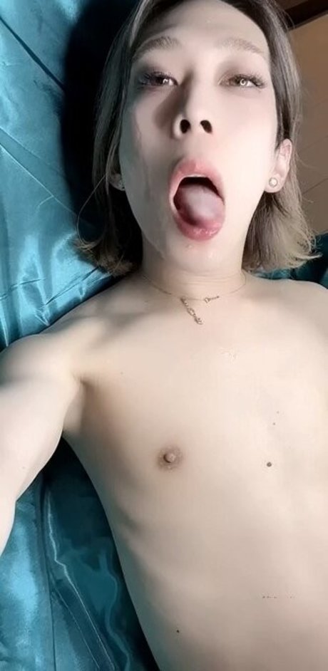 Mari Ayanami nude leaked OnlyFans photo #8