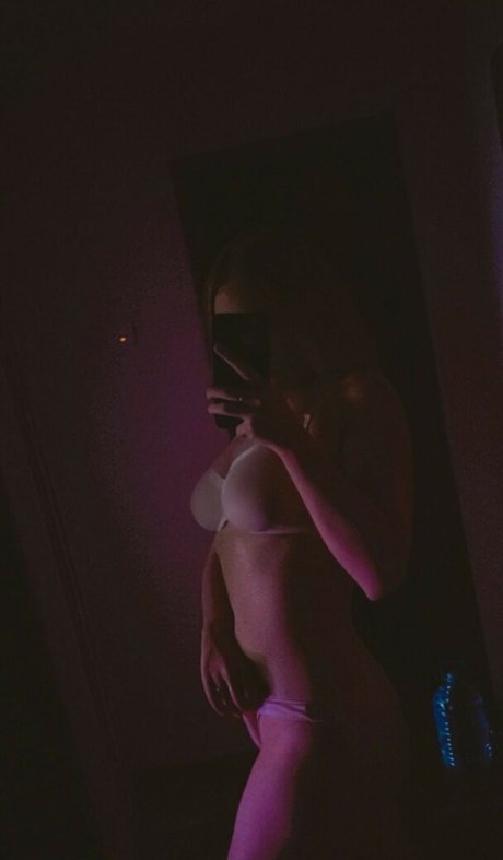 Selfika nude leaked OnlyFans photo #20
