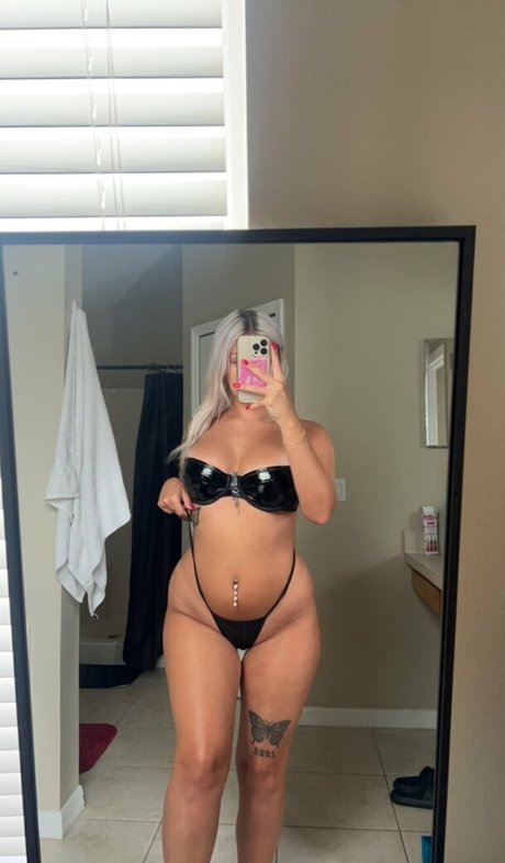 Nicolehlynn nude leaked OnlyFans photo #9