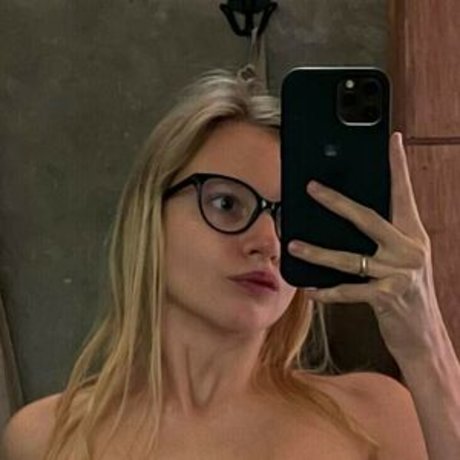 Zovimenyaannie nude leaked OnlyFans photo #27