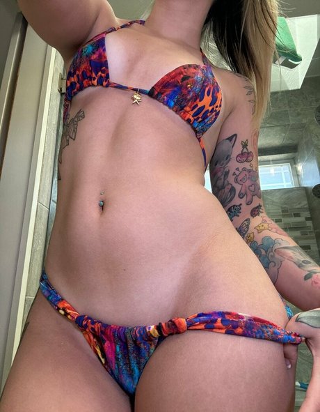 Valeriewhitebby nude leaked OnlyFans photo #8