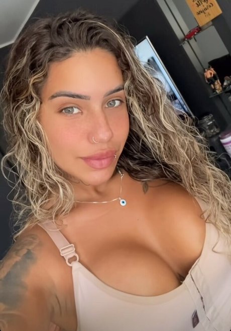 Carol Santos nude leaked OnlyFans pic