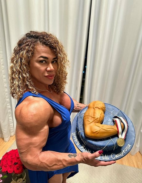 Amymuscle nude leaked OnlyFans photo #7