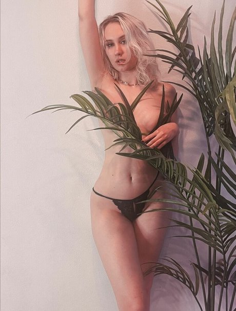 Kataline nude leaked OnlyFans photo #2