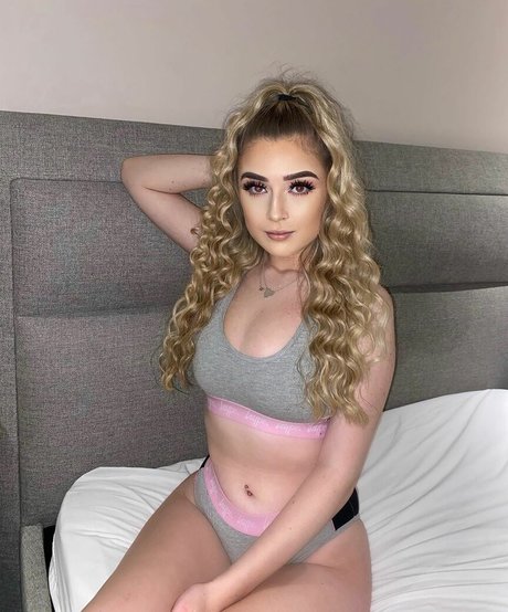 Alex Estelle nude leaked OnlyFans pic