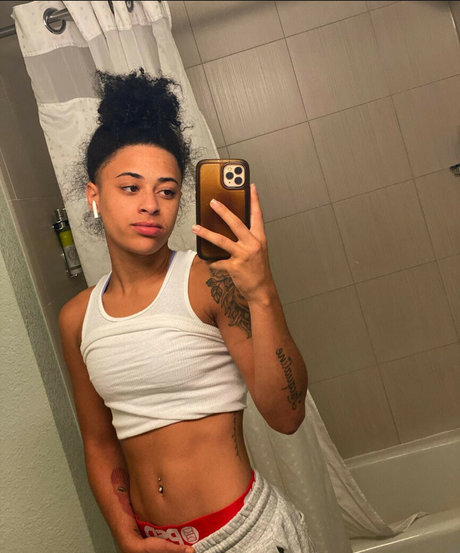 Treasure Osiria nude leaked OnlyFans pic