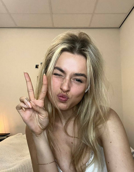 Maaddyymads nude leaked OnlyFans pic