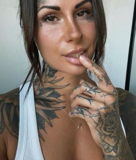 UrFitLara nude leaked OnlyFans pic