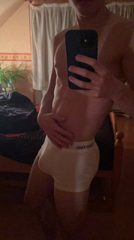 Paul nude leaked OnlyFans pic