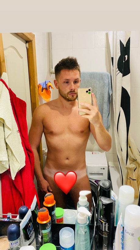 Max nude leaked OnlyFans pic