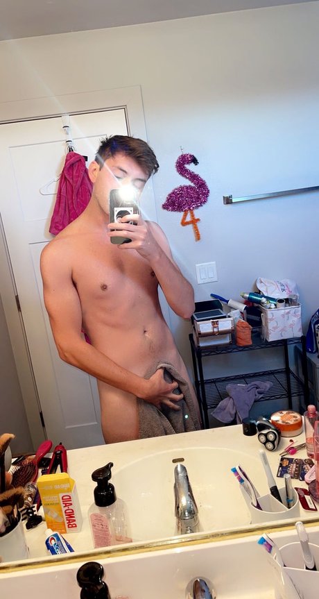 Grayson Rhodes nude leaked OnlyFans pic