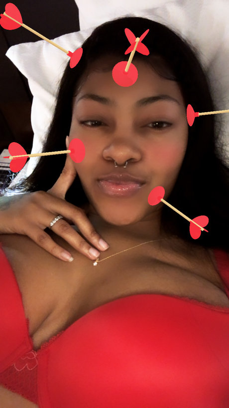 PrettyLightSkinn nude leaked OnlyFans pic