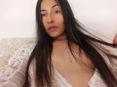 Liz Rodriguez nude leaked OnlyFans pic